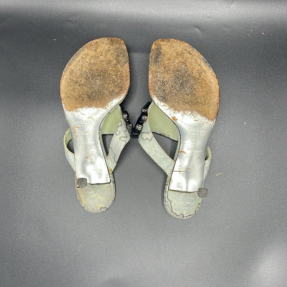 PRADA Sz 36.5 EU/ 6 US Silver & Green Kitten Heels - Picture 12 of 14